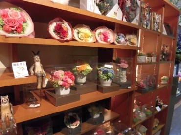 「奉花園」　（三重県伊勢市）の花屋店舗写真4